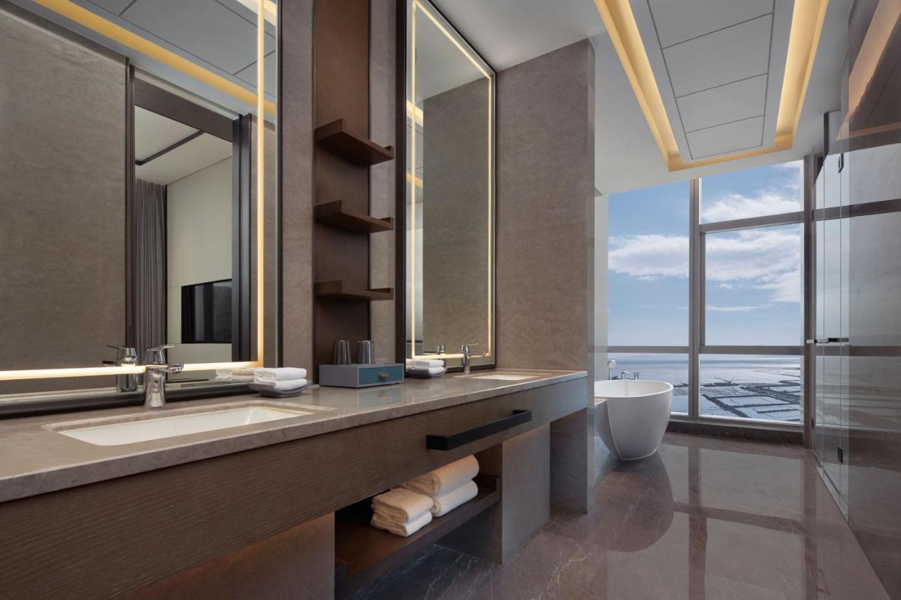 Отель Courtyard By Marriott Wenzhou Yueqing Экстерьер фото