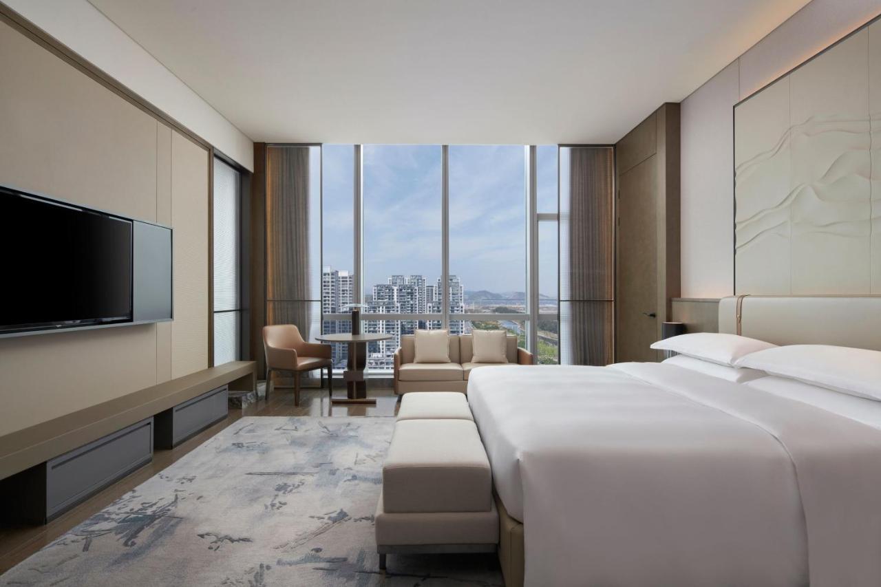 Отель Courtyard By Marriott Wenzhou Yueqing Экстерьер фото
